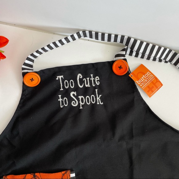 NWT Toddler Halloween black and orange spider web novelty cooking apron - Picture 3 of 3
